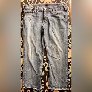 Women’s Silver Jeans Suki Capri - Size w34